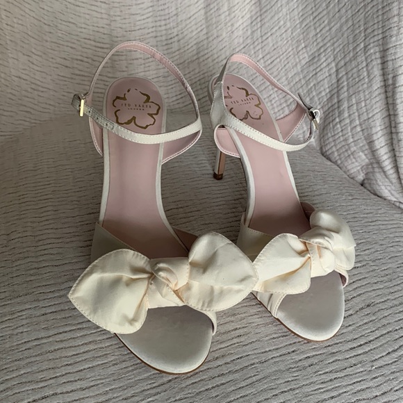 NWOT Ted Baker Heevia Satin Bow Ankle Strap Dress Heel Sandal - off white - Picture 7 of 14